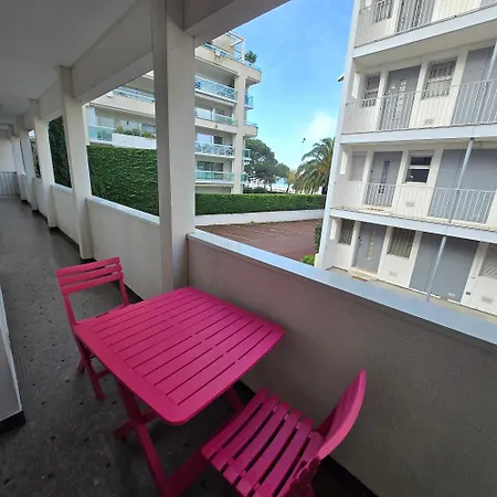 Apartment Face Au Bassin Plein Centre D