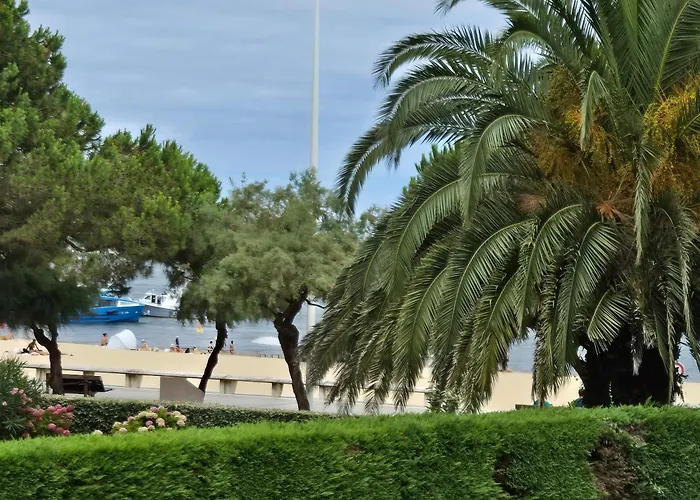 Face Au Bassin Plein Centre D